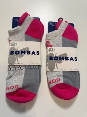 Bombas NWT Hex-Tex Ankle Socks 2 Pair Size: Med color: Gray/Pink